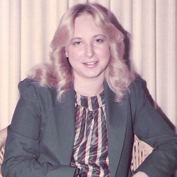 Meet your Posher, Kathy - Picture 6 of 10